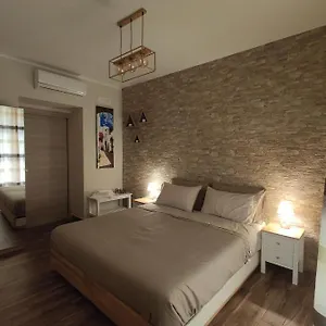 Tizzy Apartment&rooms Bari